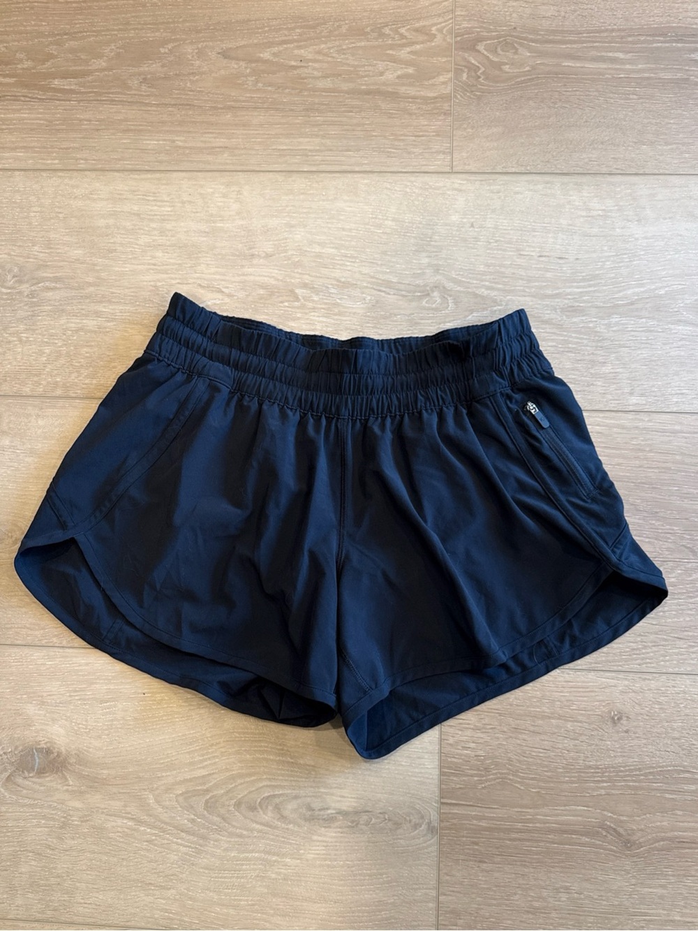 Lululemon Women's Athletic Sporty Lined Running Shorts Size 10 Black Pockets